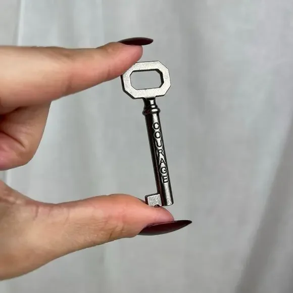 COURAGE & STRENGTH Engraved Key of Wisdom Charm Pendant Keepsake Dark Silver Key - Picture 5 of 16